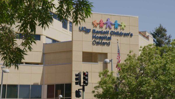 Exterior shot of UCSF Benioff Children's Hospitals, Oakland.